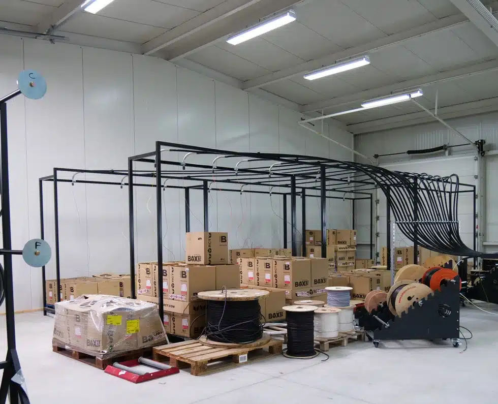 Wire feeder pack - Mecaspin - Installation of octopus wiring workshops